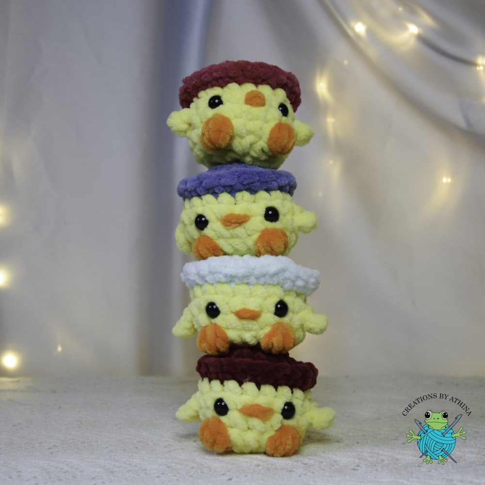 CHICK WITH HAT